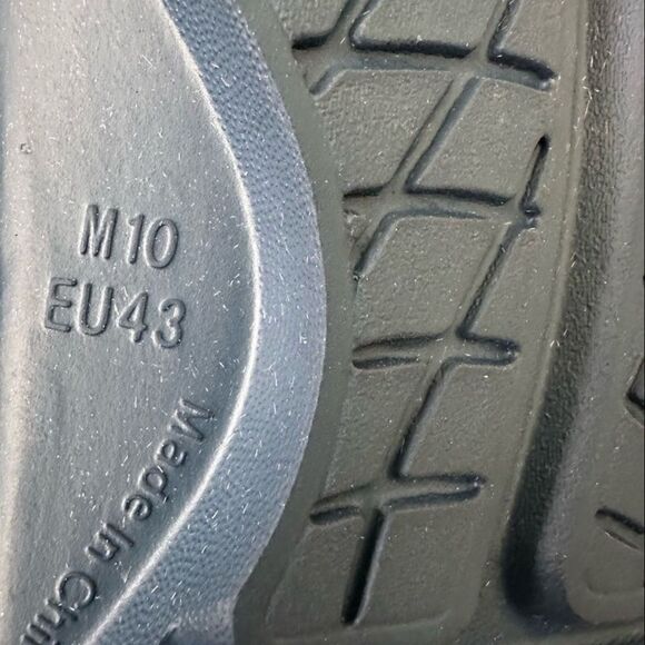 NWOB HUHV Navy Flip Flops Sandals Men’s Size 10 Arch Support Comfort New - Picture 8 of 9